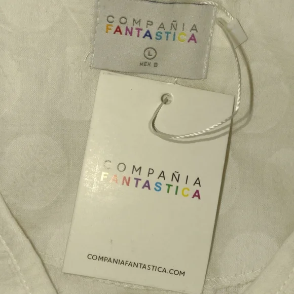 NWT MODCLOTH COMPANIA FANTASTICA Ruffles Or Nothing V-Neck Polka Dot Blouse Top - Picture 5 of 6